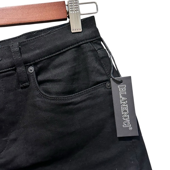 Blank NYC The Barrow Vintage High Rise Black Distressed 3” Inseam Shorts Size 25 - Picture 4 of 10